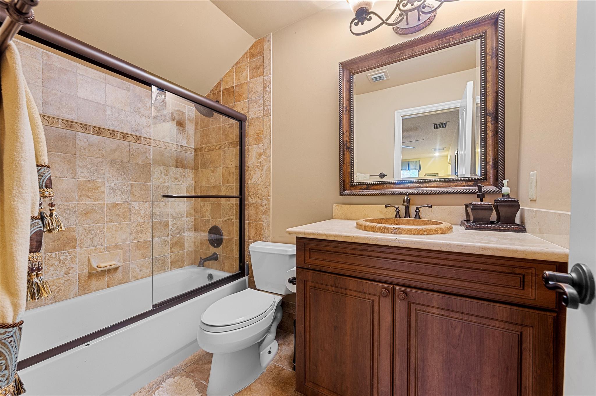 Maplewood Isle - Residential Lease