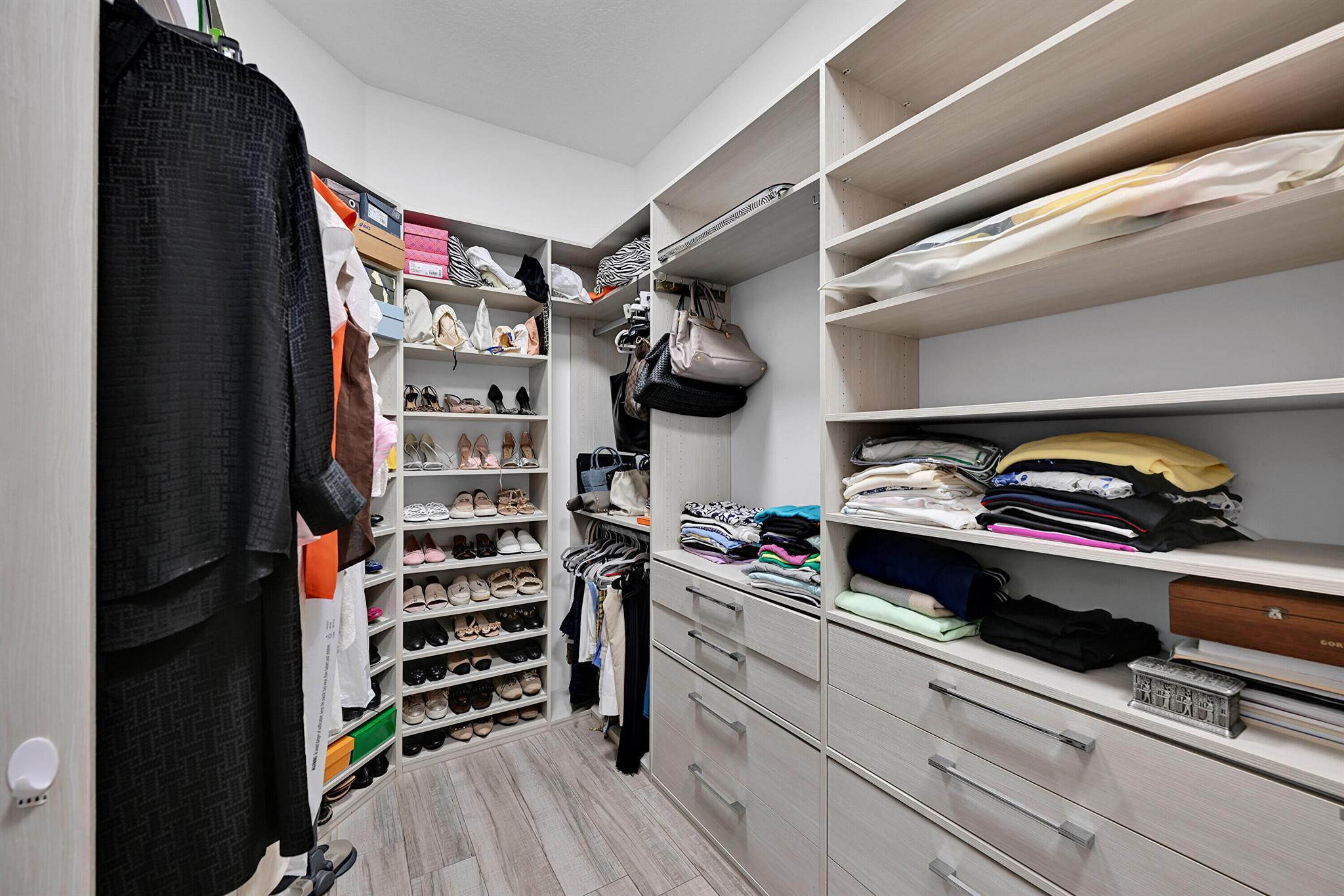 BRIDGES PL 3 - Residential Lease