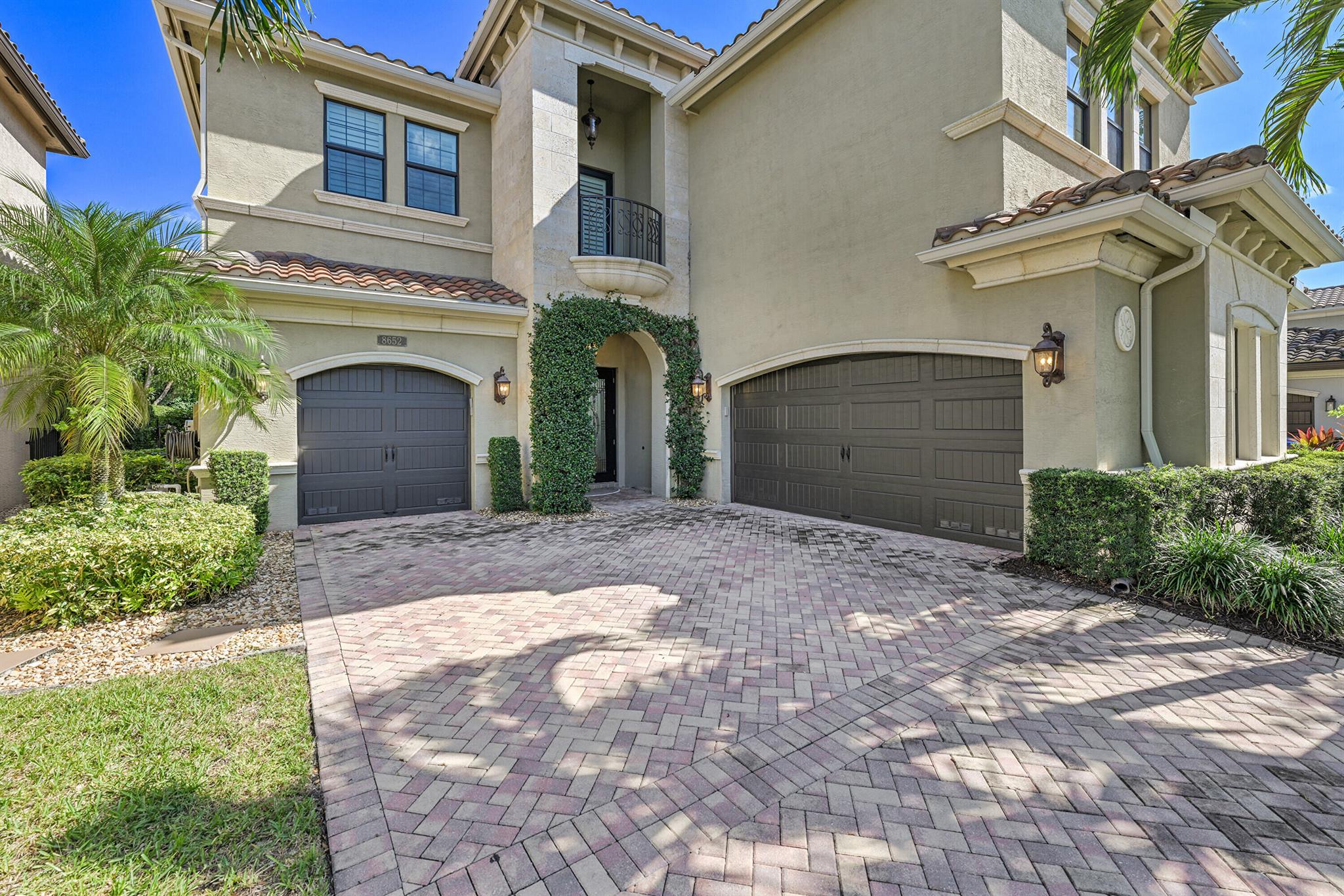 BRIDGES PL 3 - Residential Lease