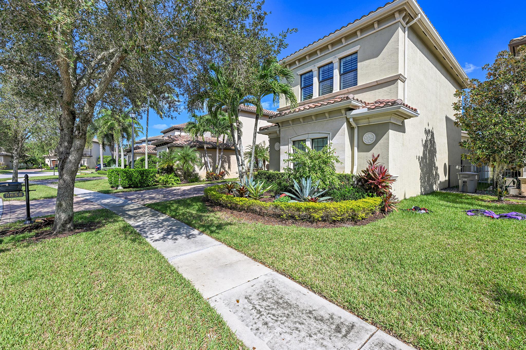 BRIDGES PL 3 - Residential Lease