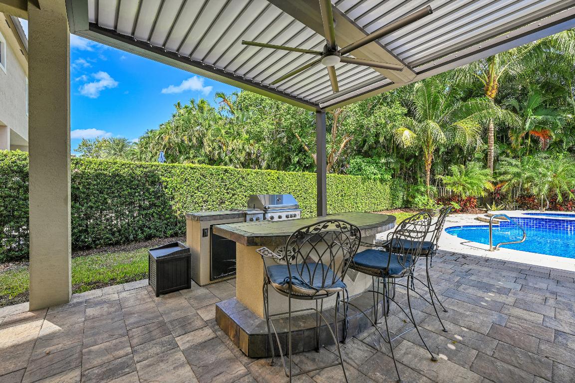 BRIDGES PL 3 - Residential Lease