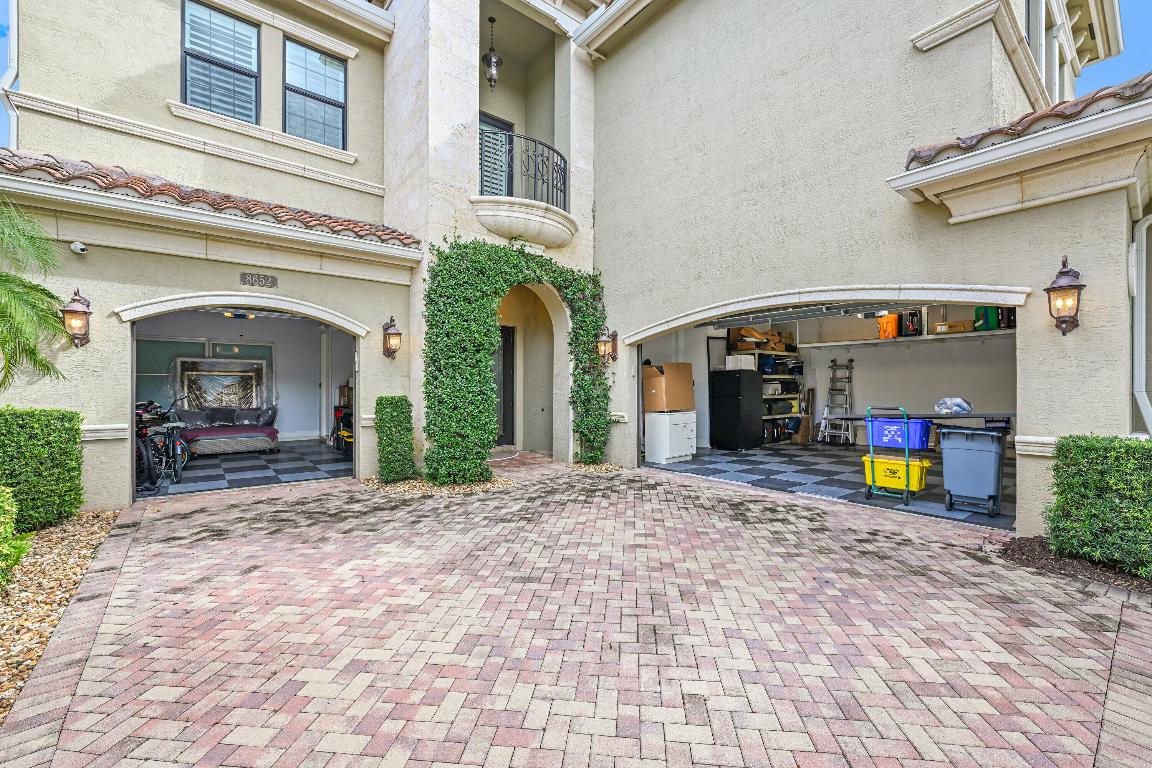 BRIDGES PL 3 - Residential Lease