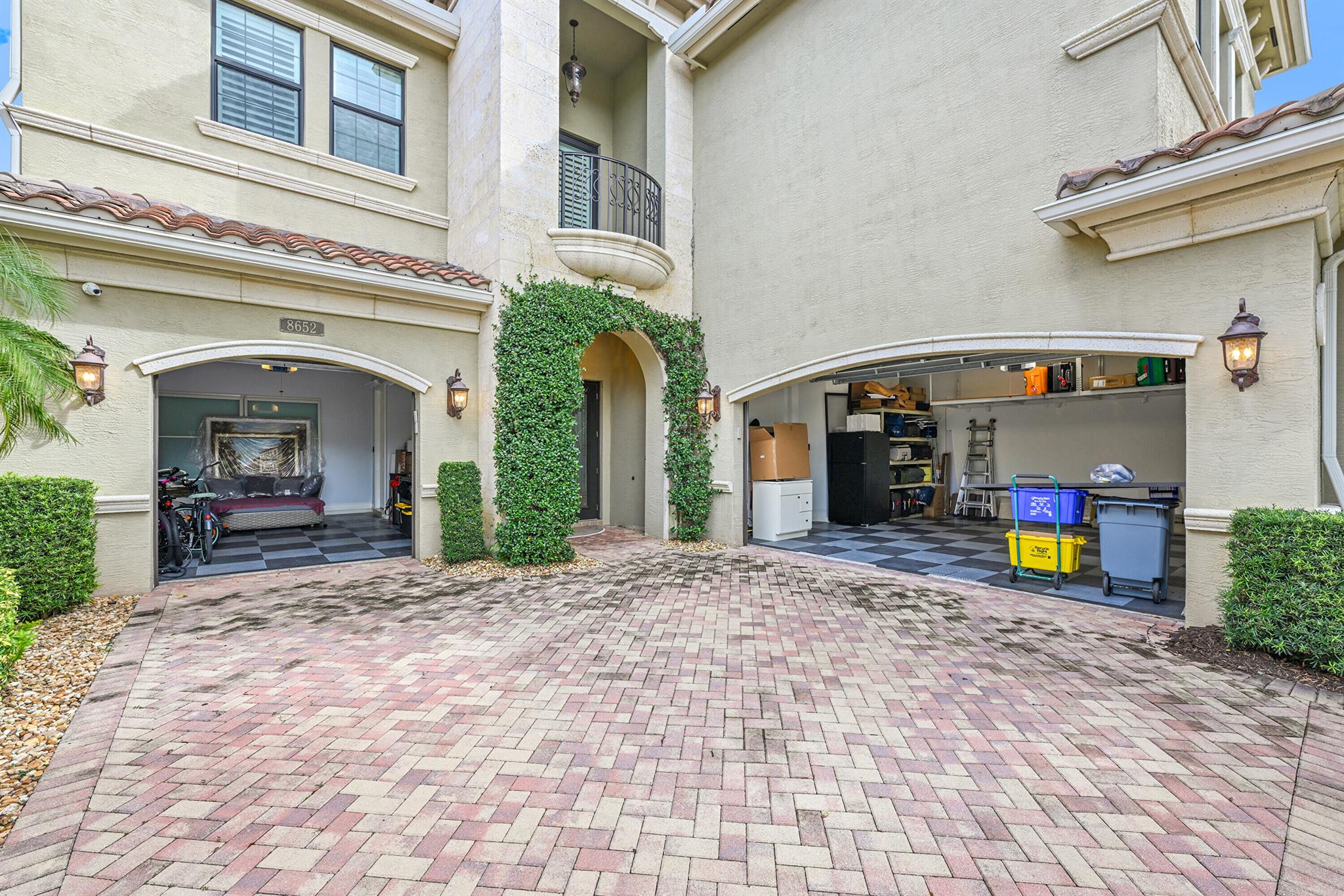 BRIDGES PL 3 - Residential Lease