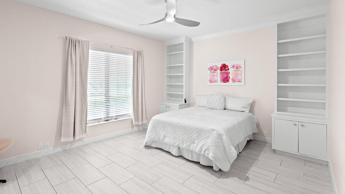 OLD PORT VILLAGE 1 A - Residential