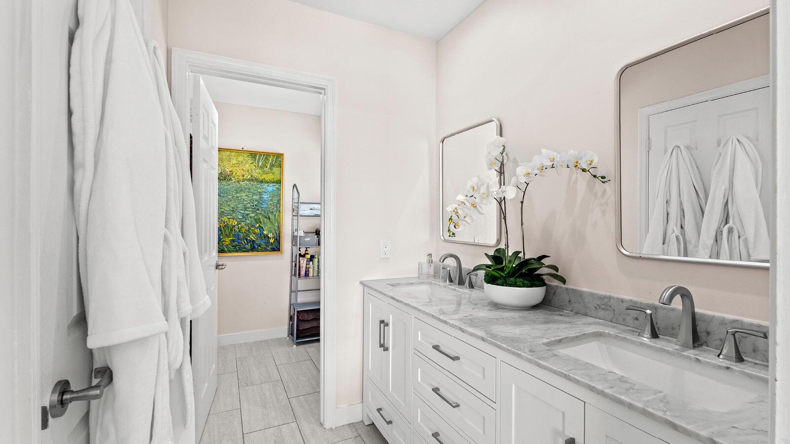 OLD PORT VILLAGE 1 A - Residential