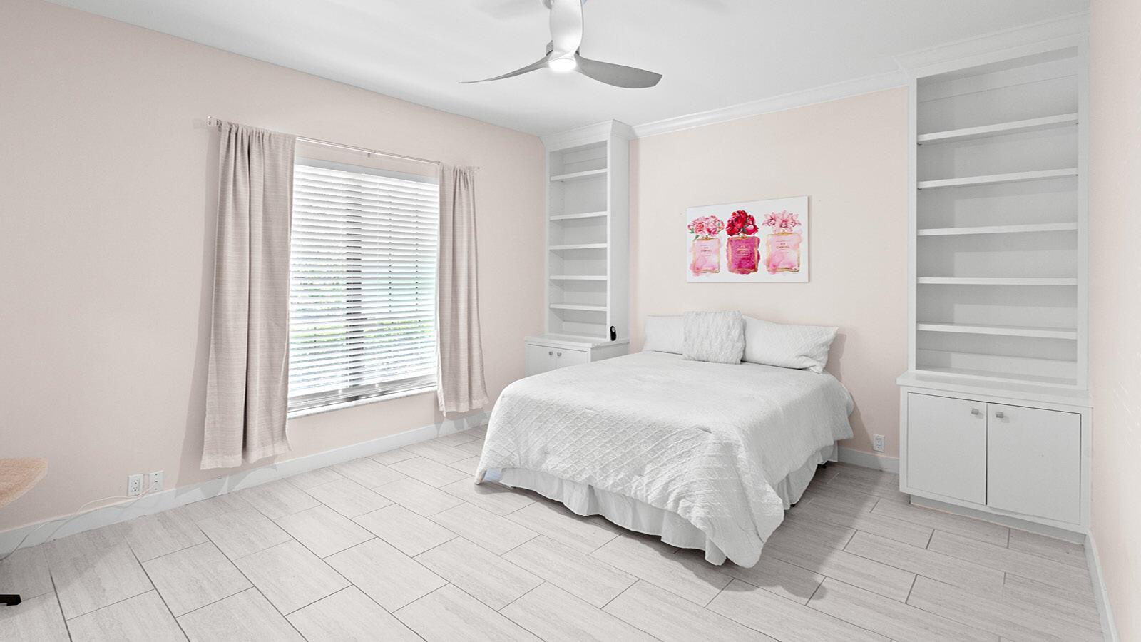 OLD PORT VILLAGE 1 A - Residential