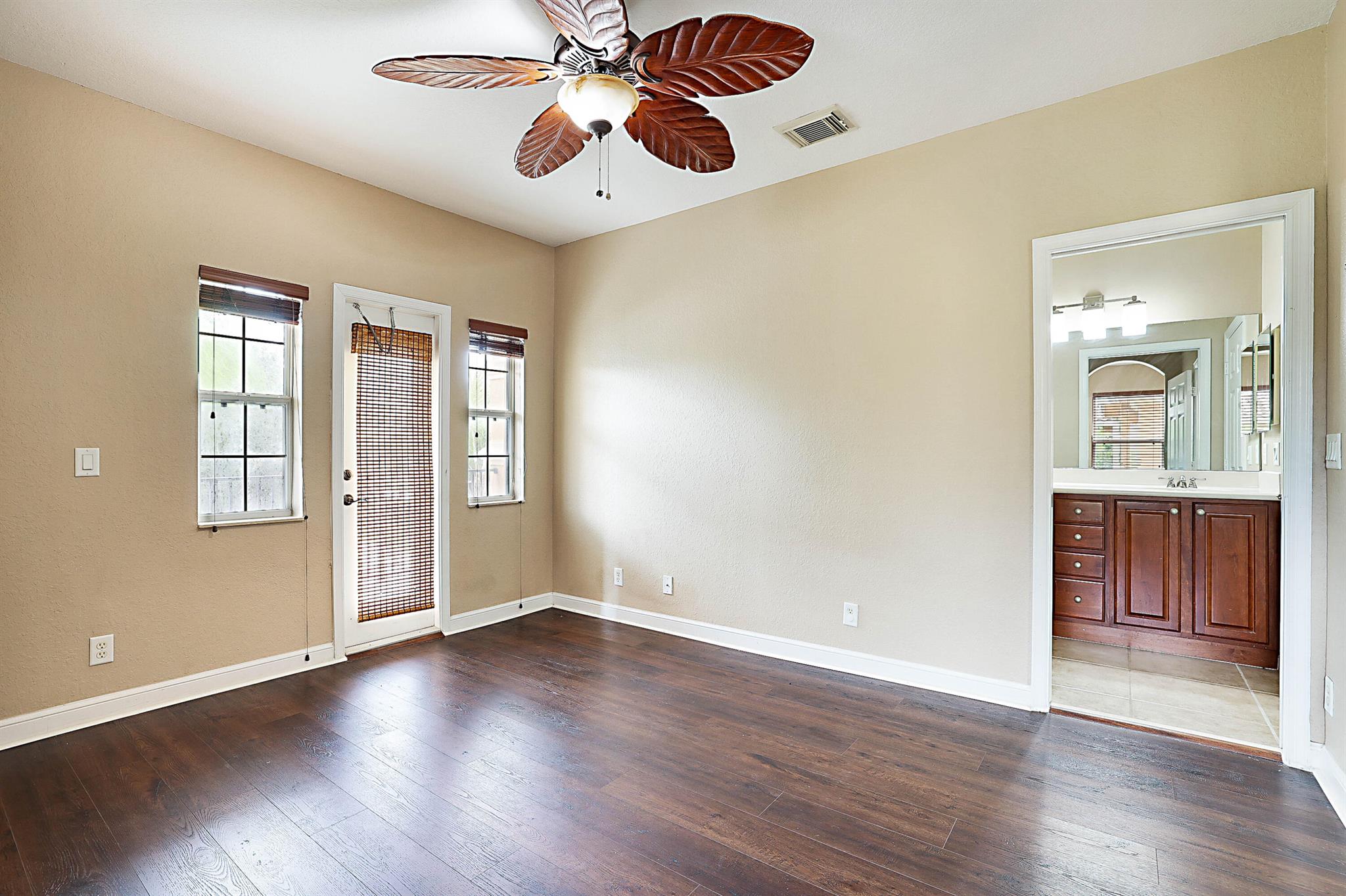 TERRACINA JOHNSON PROPERT - Residential Lease