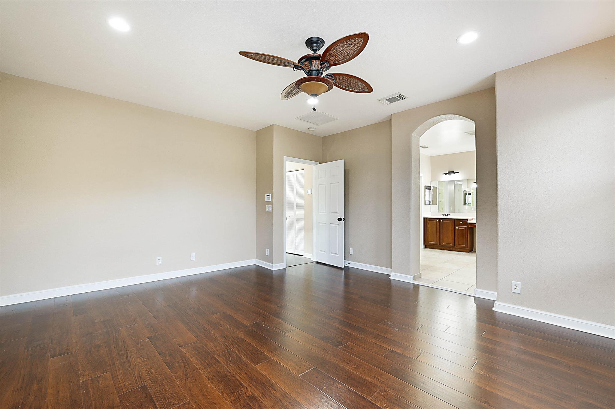 TERRACINA JOHNSON PROPERT - Residential Lease