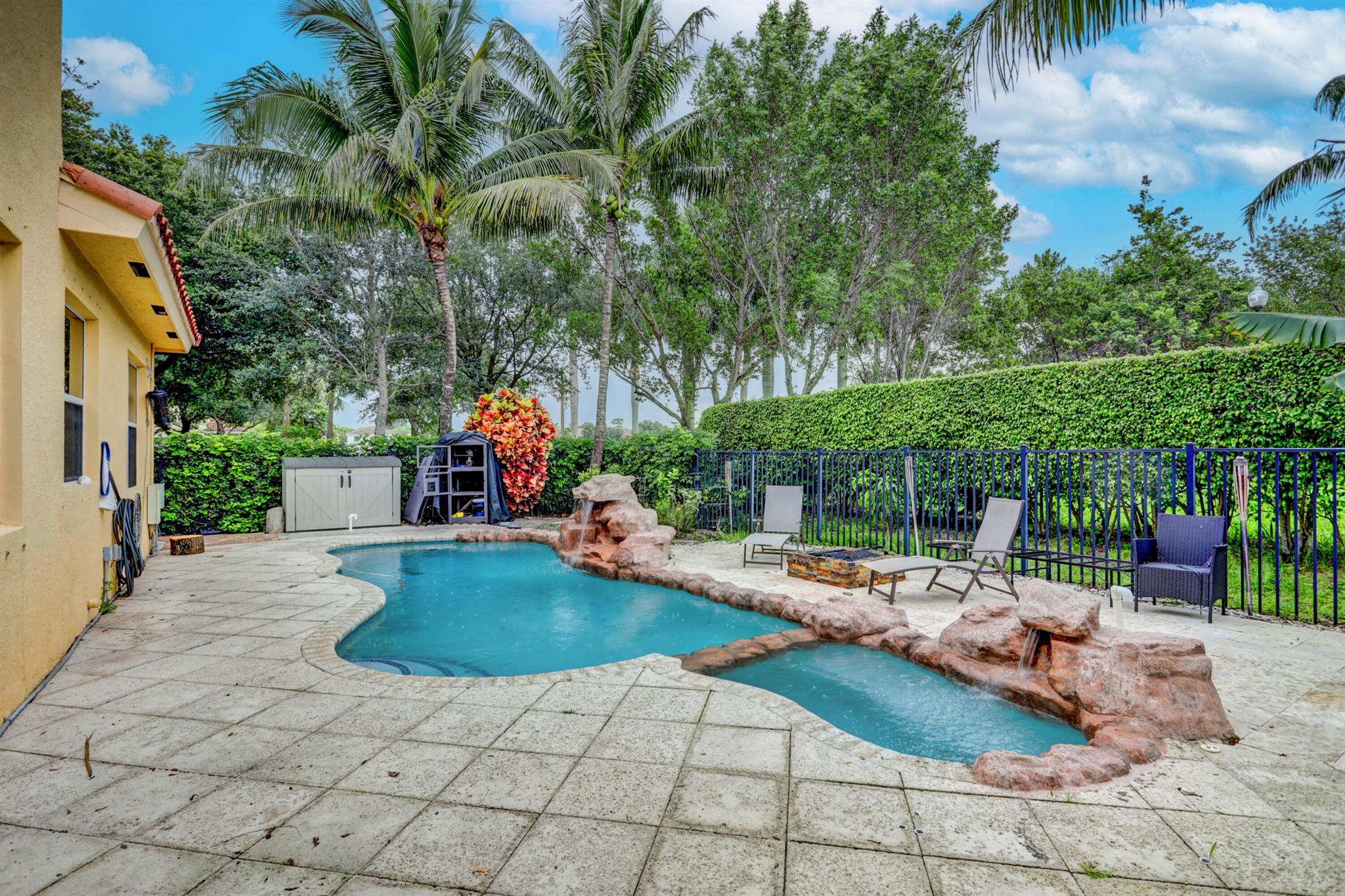 TERRACINA JOHNSON PROPERT - Residential Lease