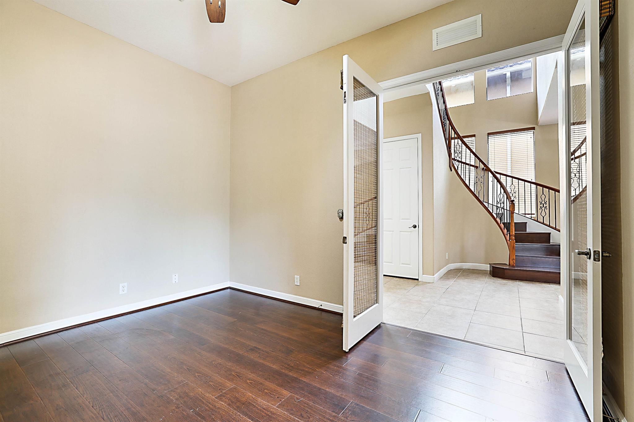 TERRACINA JOHNSON PROPERT - Residential Lease