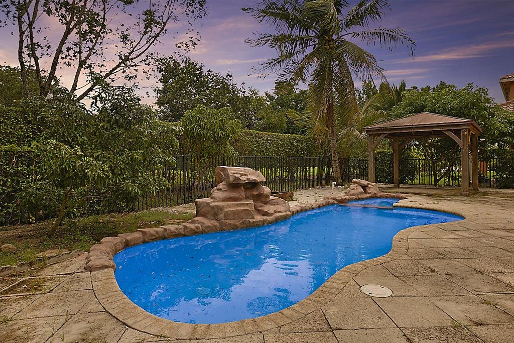 Photo of 748 Cresta Circle, West Palm Beach, FL 33413 (MLS # R11149768)