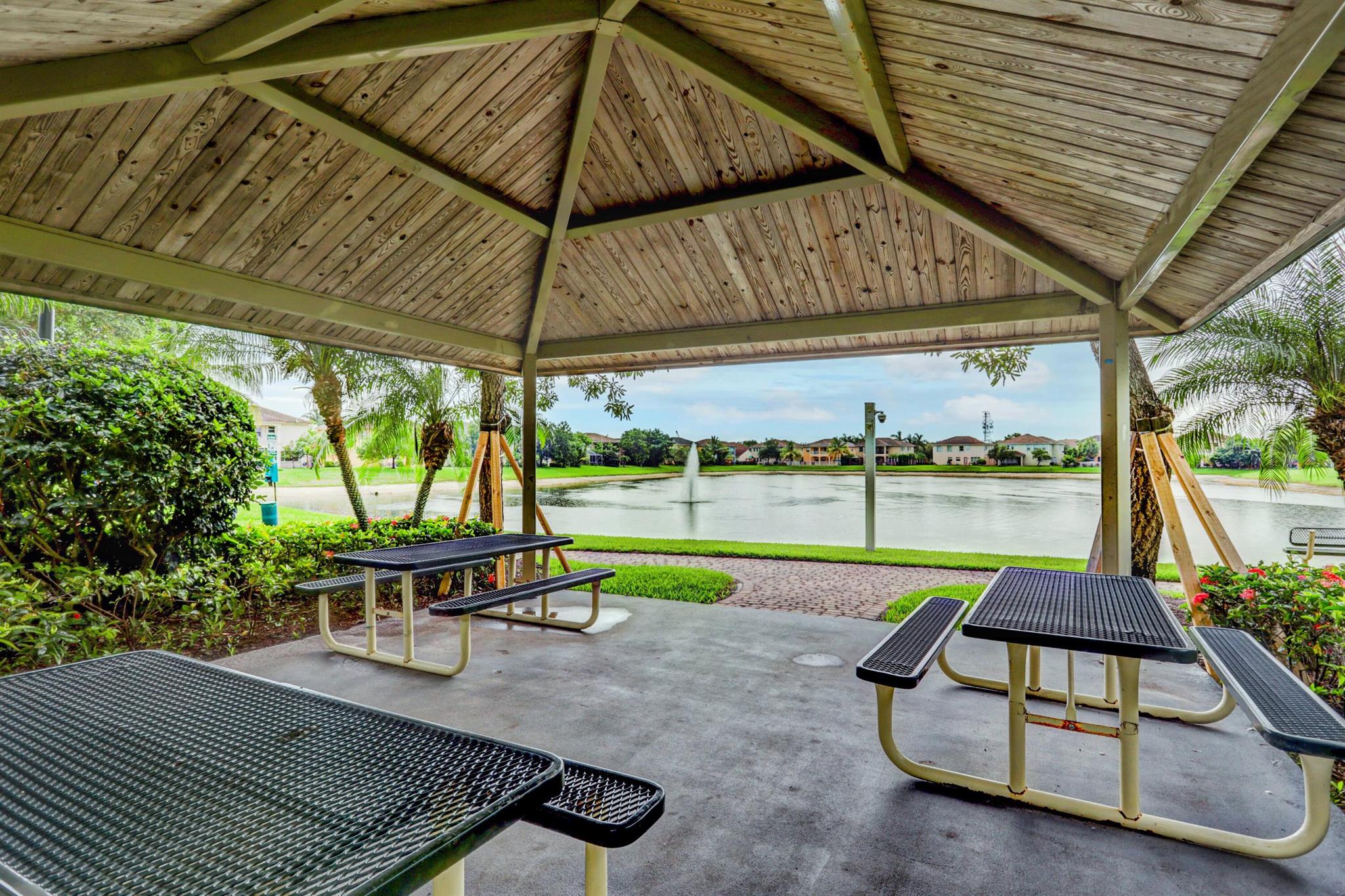 TERRACINA JOHNSON PROPERT - Residential Lease