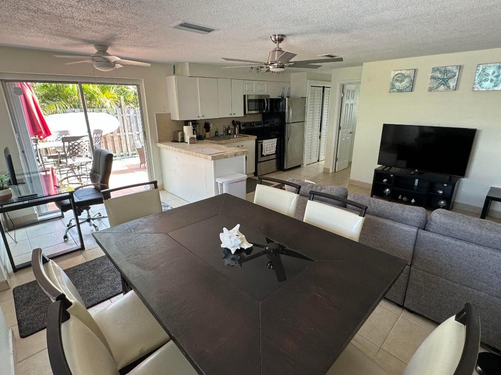 Photo of 1932 NE 7th Street N #5, Deerfield Beach, FL 33441 (MLS # R10989912)