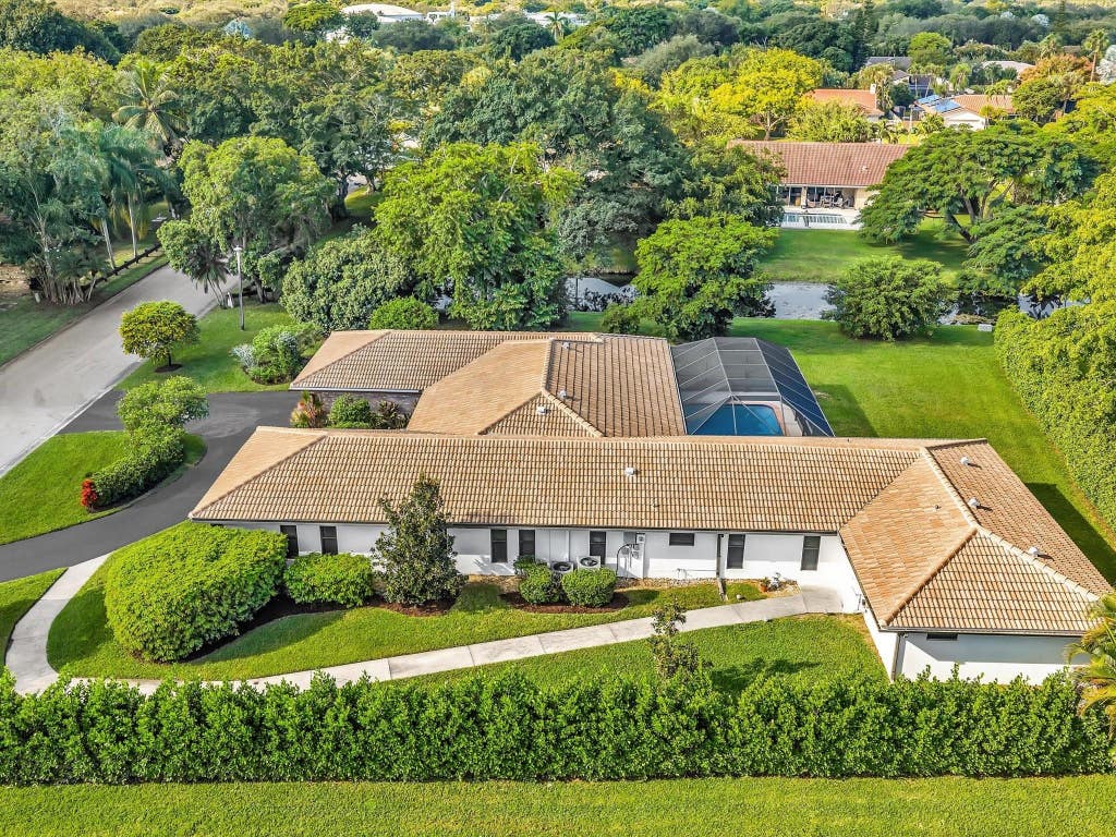 Photo of 1342 NW 100th Drive, Coral Springs, FL 33071 (MLS # F10530532)