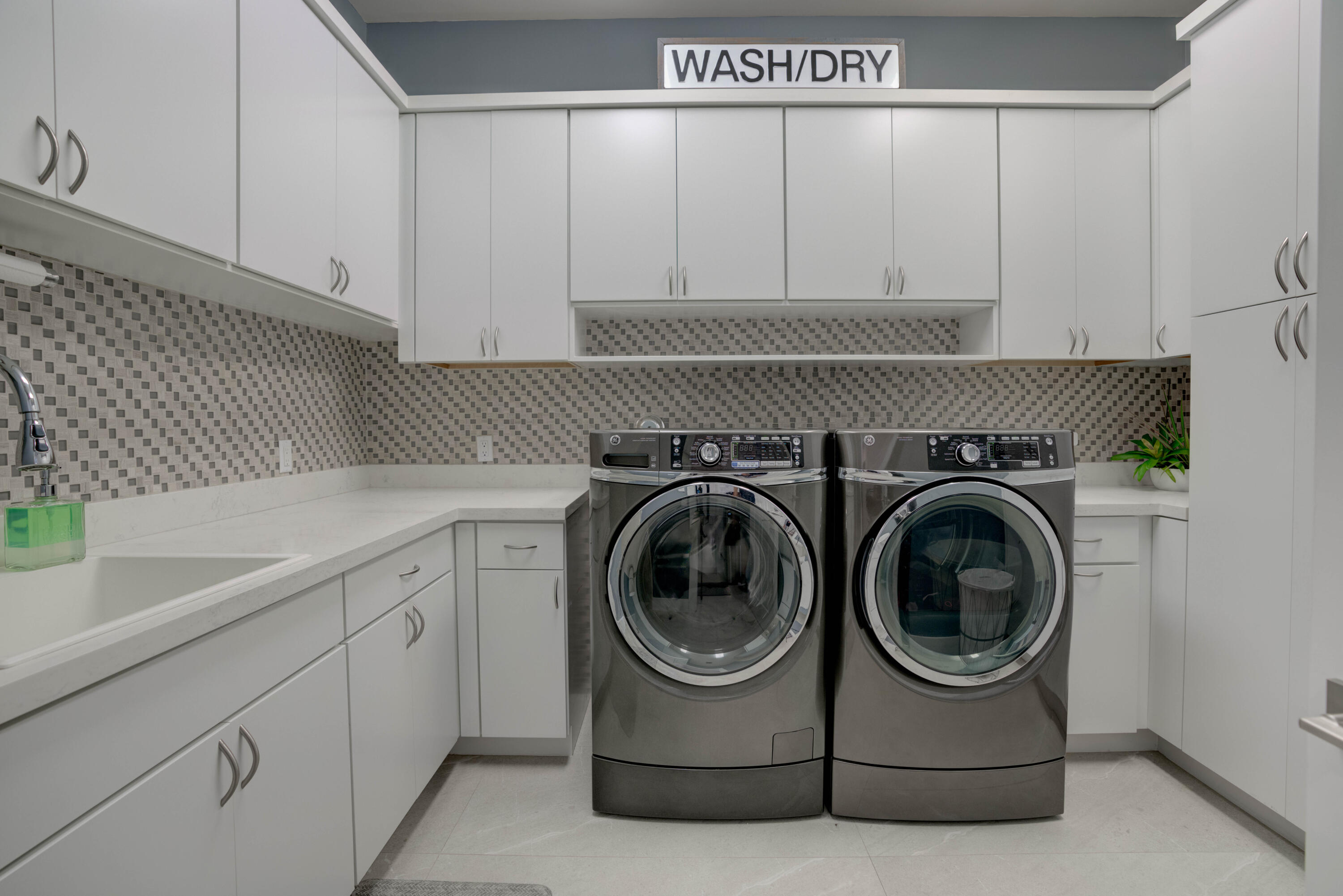 MAHEU ESTATES - Residential