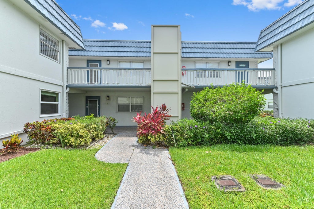 Photo of 160 Tuscany C, Delray Beach, FL 33446 (MLS # R11095605)