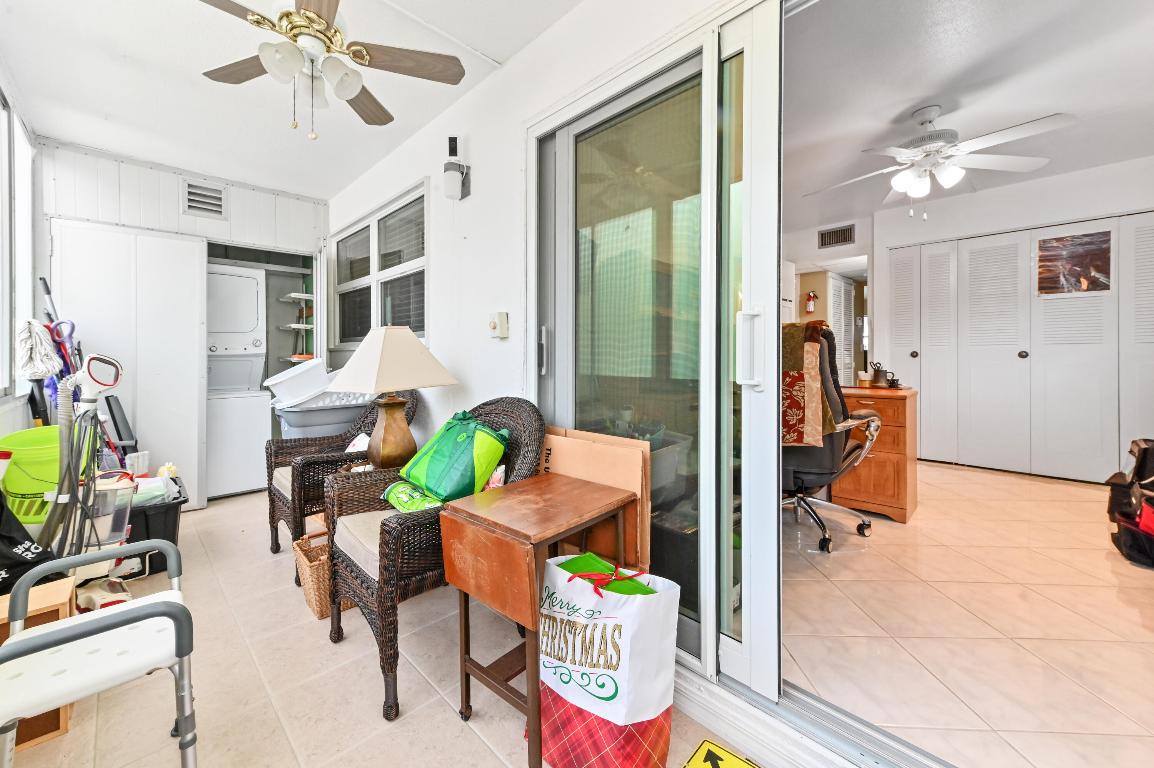 KINGS POINT - Residential