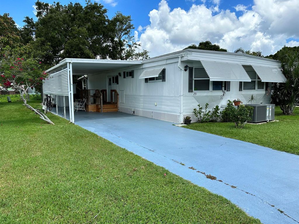 Photo of 23 SE Gorda Way, Port Saint Lucie, FL 34952 (MLS # R10902654)