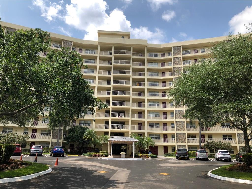 PALM-AIRE BUILDING 52 - Residential