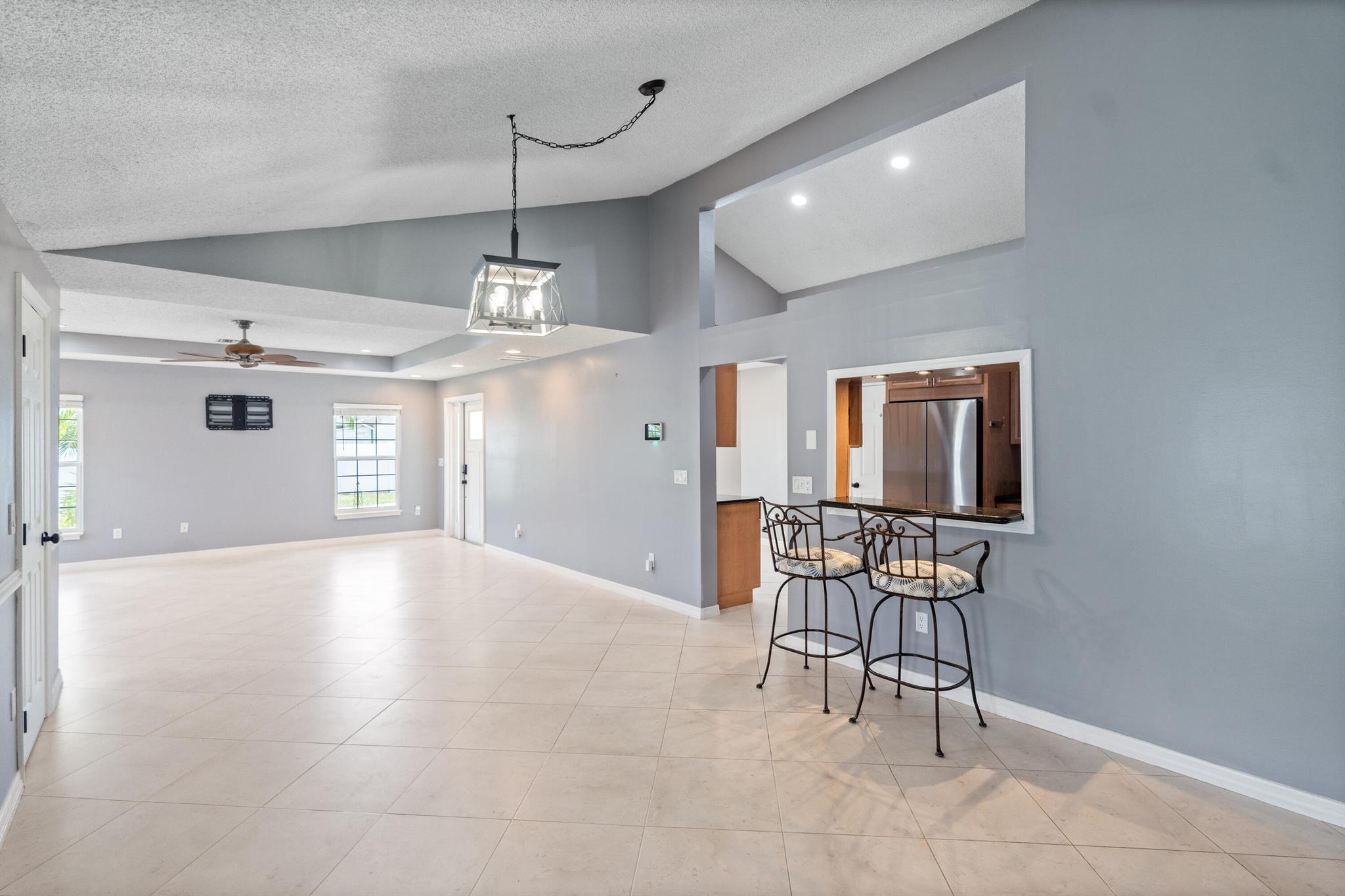 8281 Cedar Hollow Lane, Boca Raton, FL, 33433/$549,999 3 8281 Cedar Hollow Lane