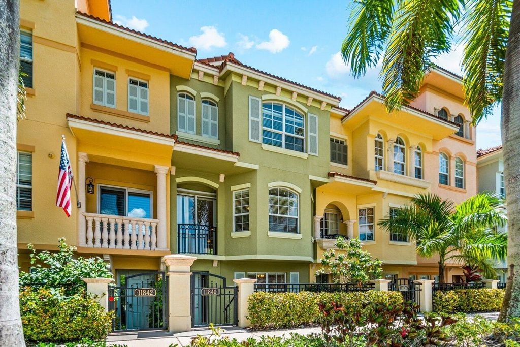 Photo of 11840 Valencia Gardens Avenue, Palm Beach Gardens, FL 33410 (MLS # R11079818)