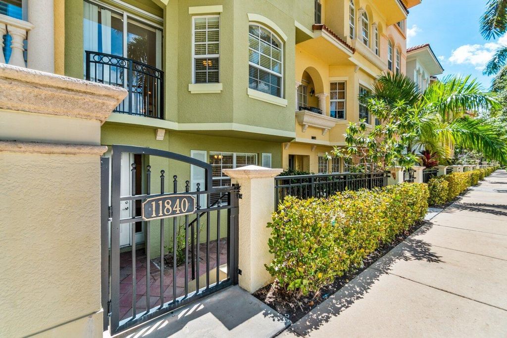 Photo of 11840 Valencia Gardens Avenue, Palm Beach Gardens, FL 33410 (MLS # R11079818)