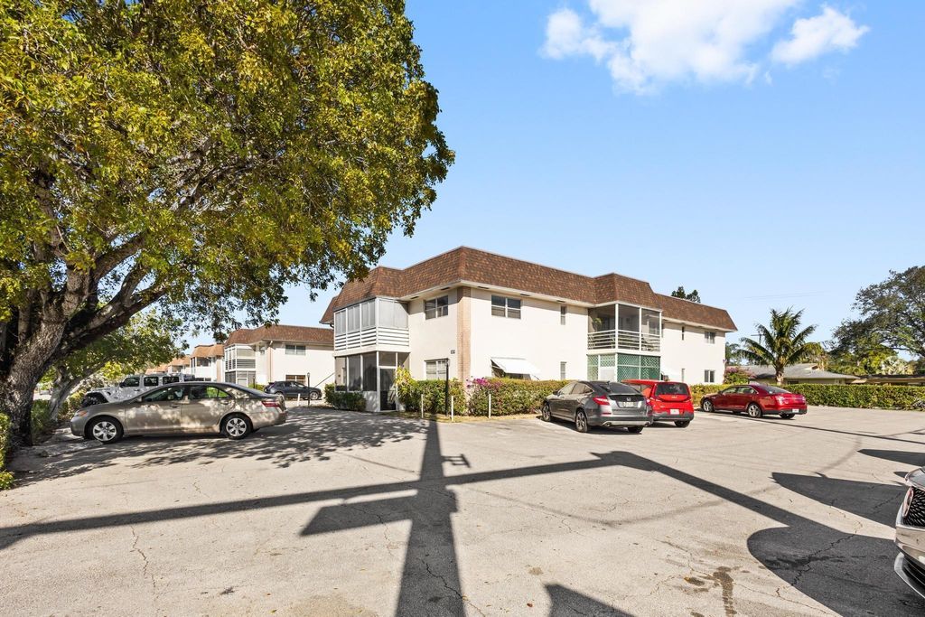 Photo of 10290 N Military Trail #3b, Palm Beach Gardens, FL 33410 (MLS # R11107080)