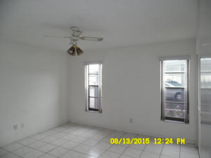 TWIN LAKES SOUTH & TOWN VILLAS CONDO - Residential