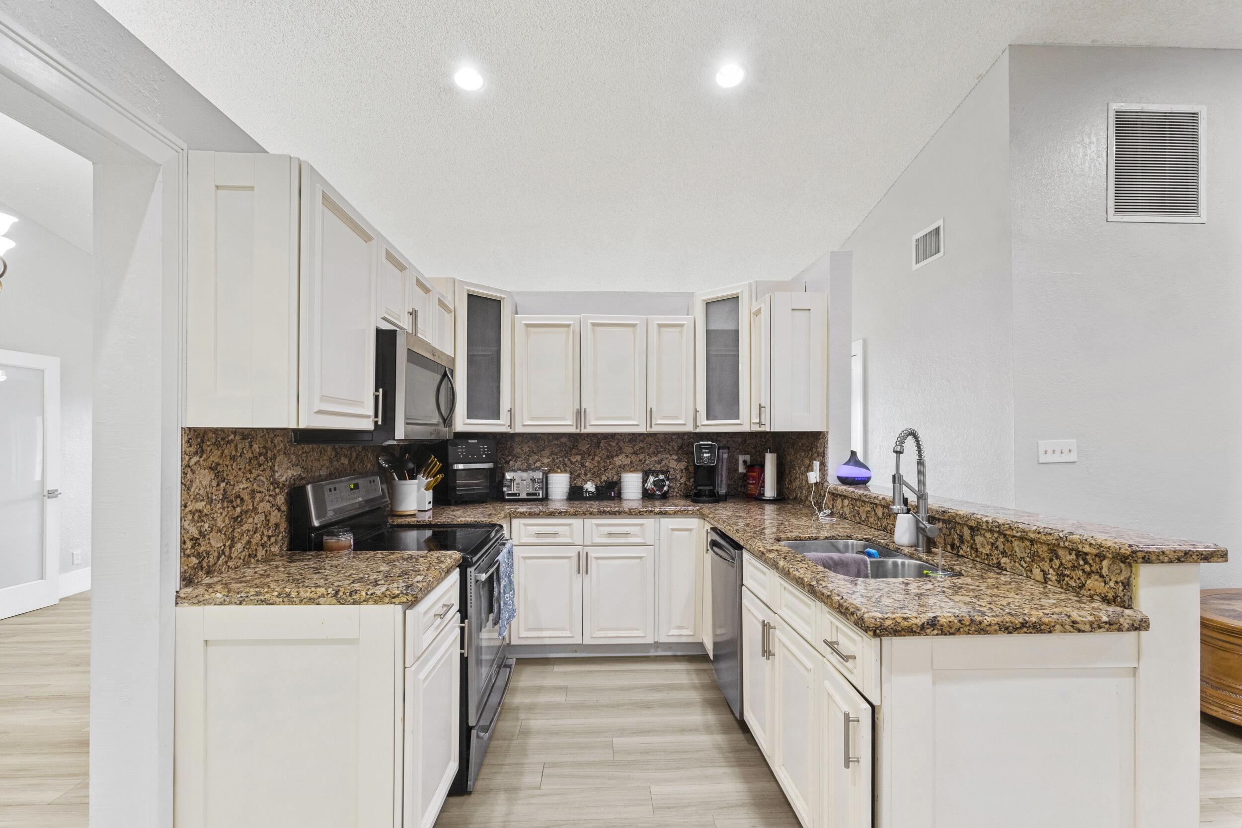 TALLMAN PINES - Residential