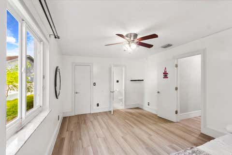 Tiny photo for 4040 NE 6th Avenue, Deerfield Beach, FL 33064 (MLS # B26015050)