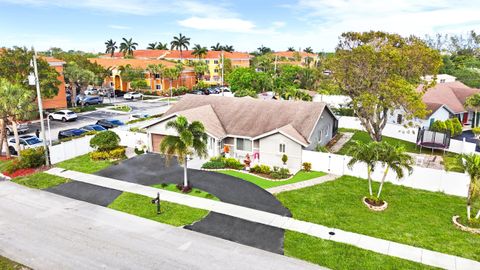 Tiny photo for 4040 NE 6th Avenue, Deerfield Beach, FL 33064 (MLS # B26015050)