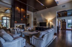 MAPLEWOOD - Residential