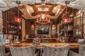 MAPLEWOOD - Residential