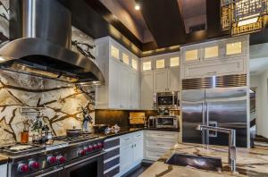 MAPLEWOOD - Residential