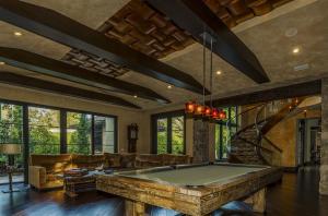 MAPLEWOOD - Residential