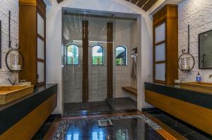 MAPLEWOOD - Residential