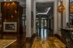 MAPLEWOOD - Residential