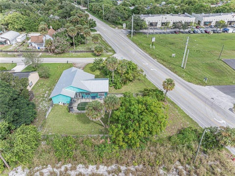 Tiny photo for 795 4TH Lane, Vero Beach, FL 32962 (MLS # B26089786)