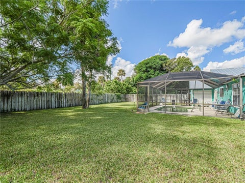Tiny photo for 795 4TH Lane, Vero Beach, FL 32962 (MLS # B26089786)