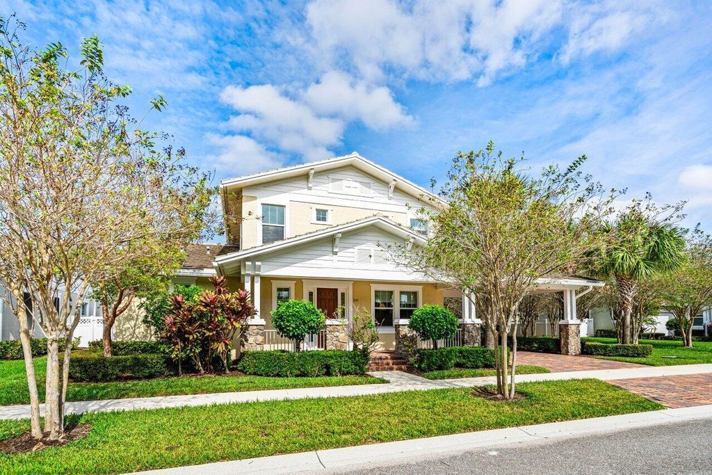 Photo of 1131 Turnbridge Drive, Jupiter, FL 33458 (MLS # R11038729)