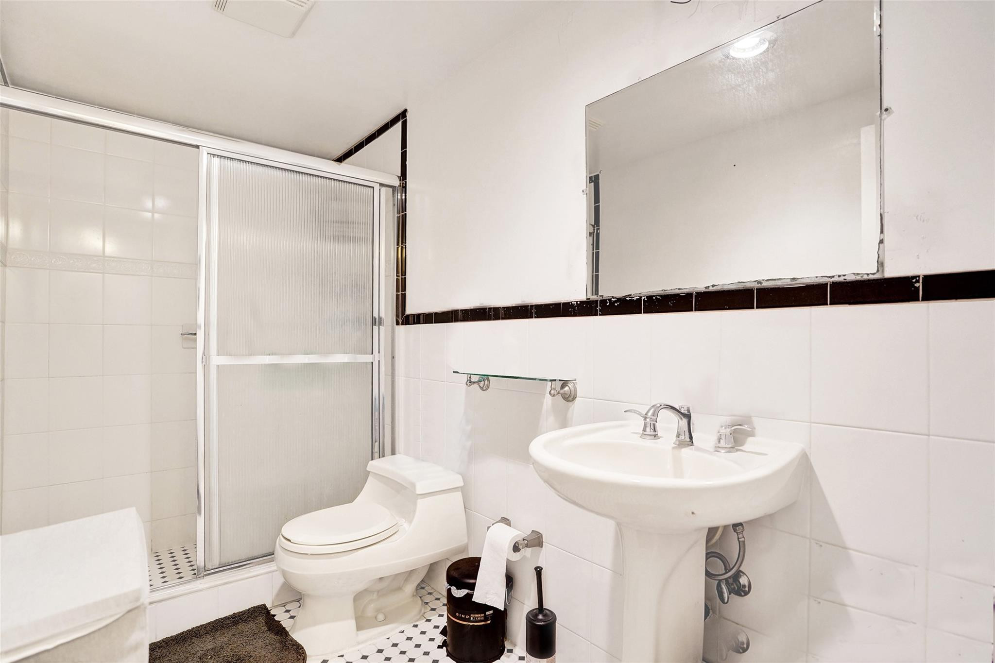 MAYBURY MANSIONS - Residential