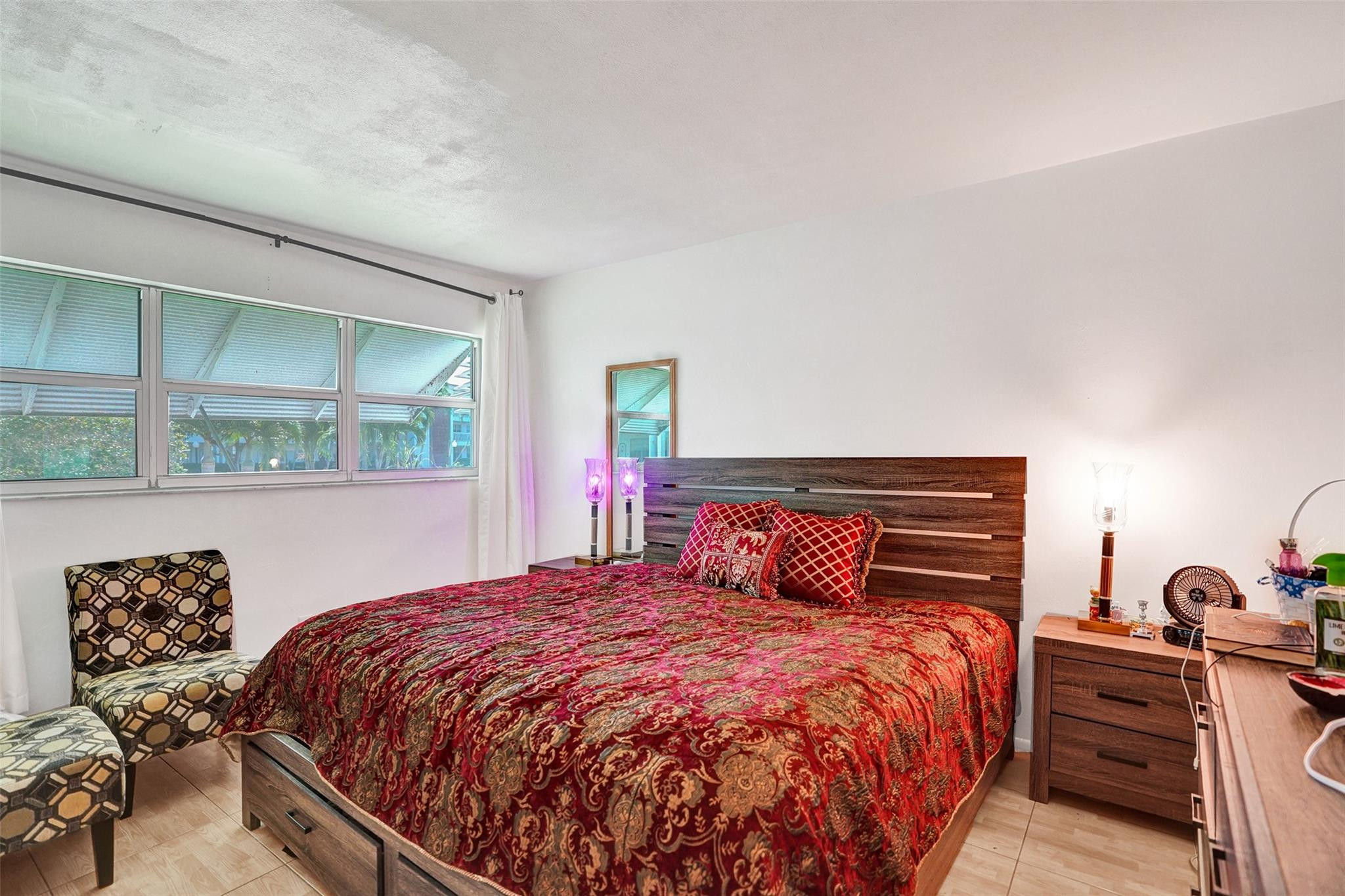 MAYBURY MANSIONS - Residential