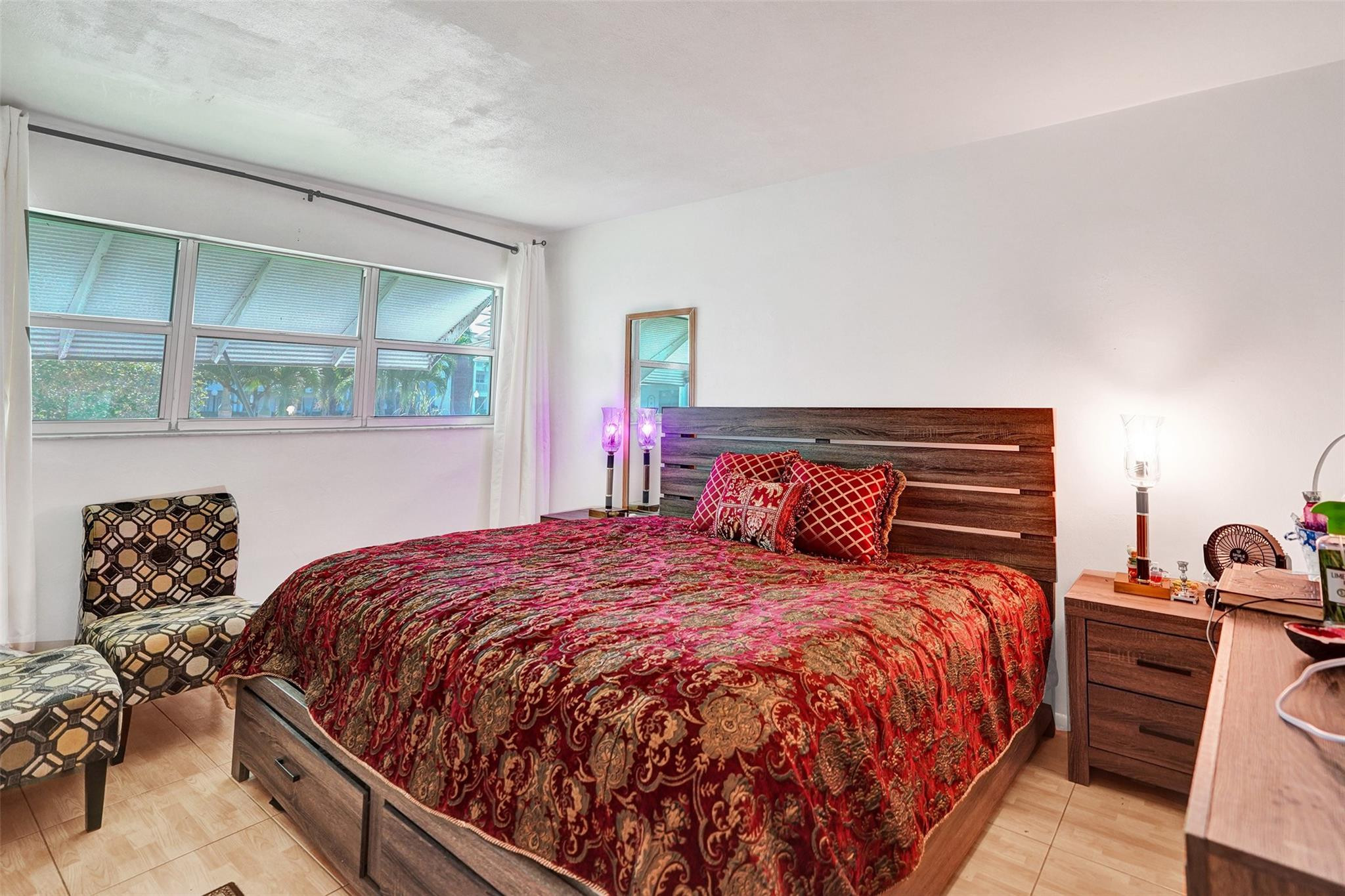 MAYBURY MANSIONS - Residential