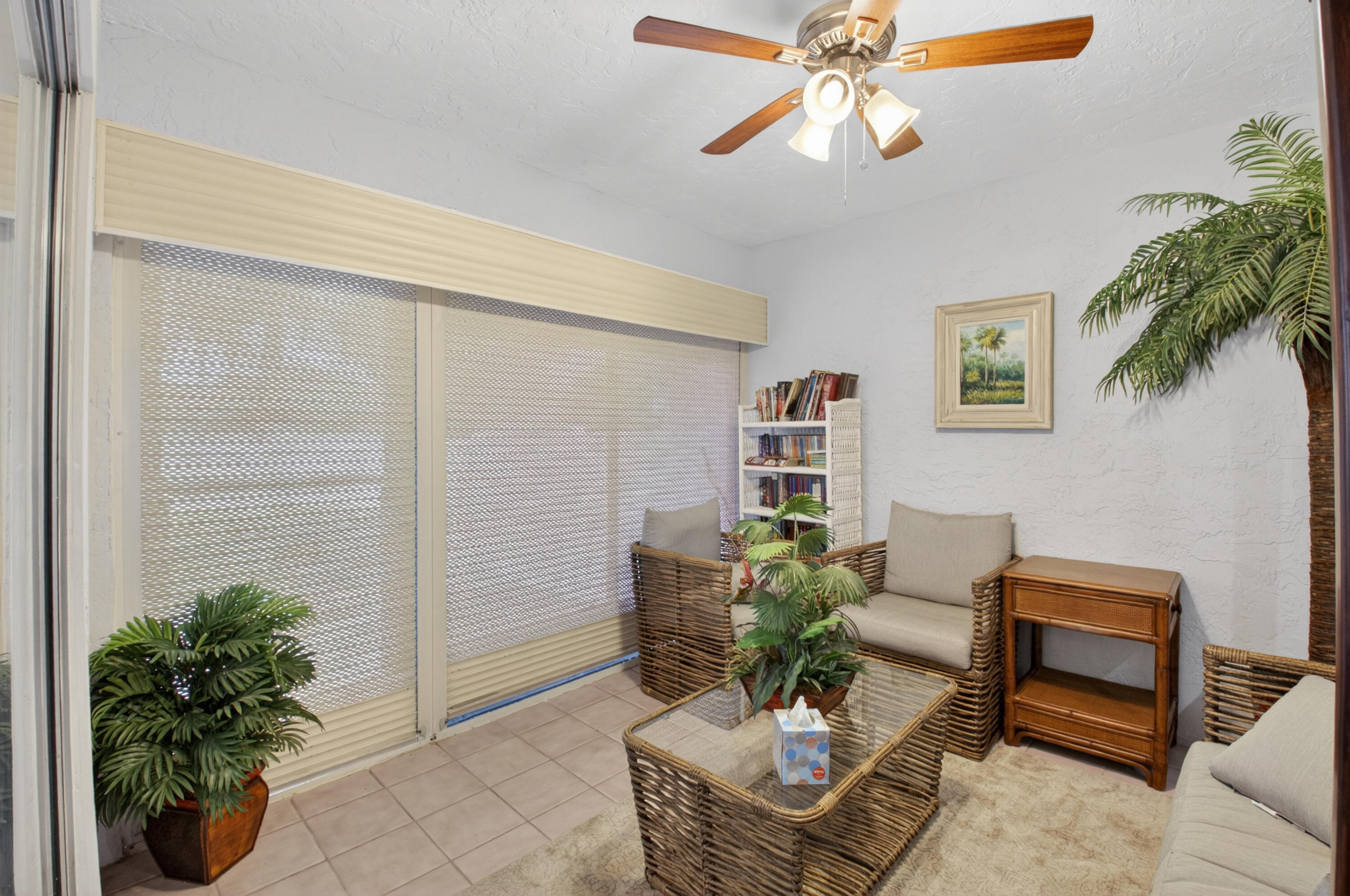 WHISPER WALK SEC C CONDO - Residential