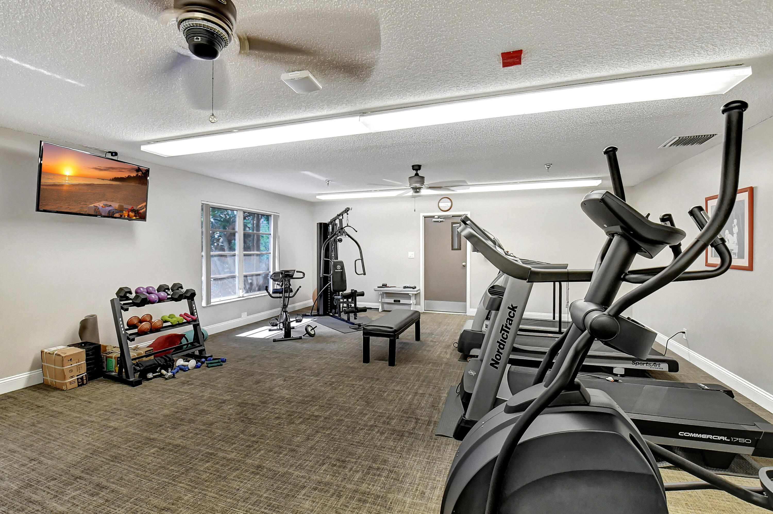 WHISPER WALK SEC C CONDO - Residential