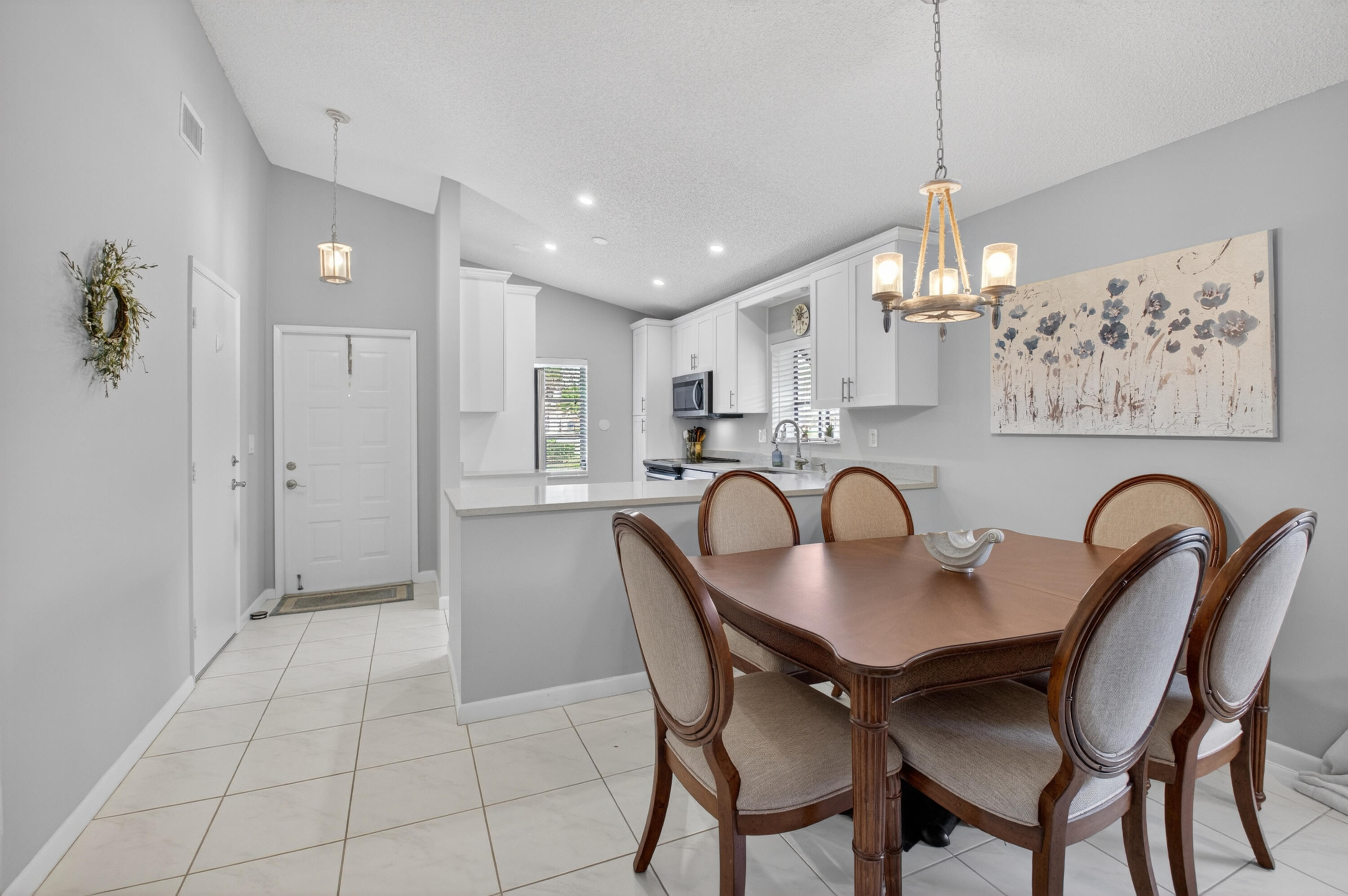 WHISPER WALK SEC C CONDO - Residential