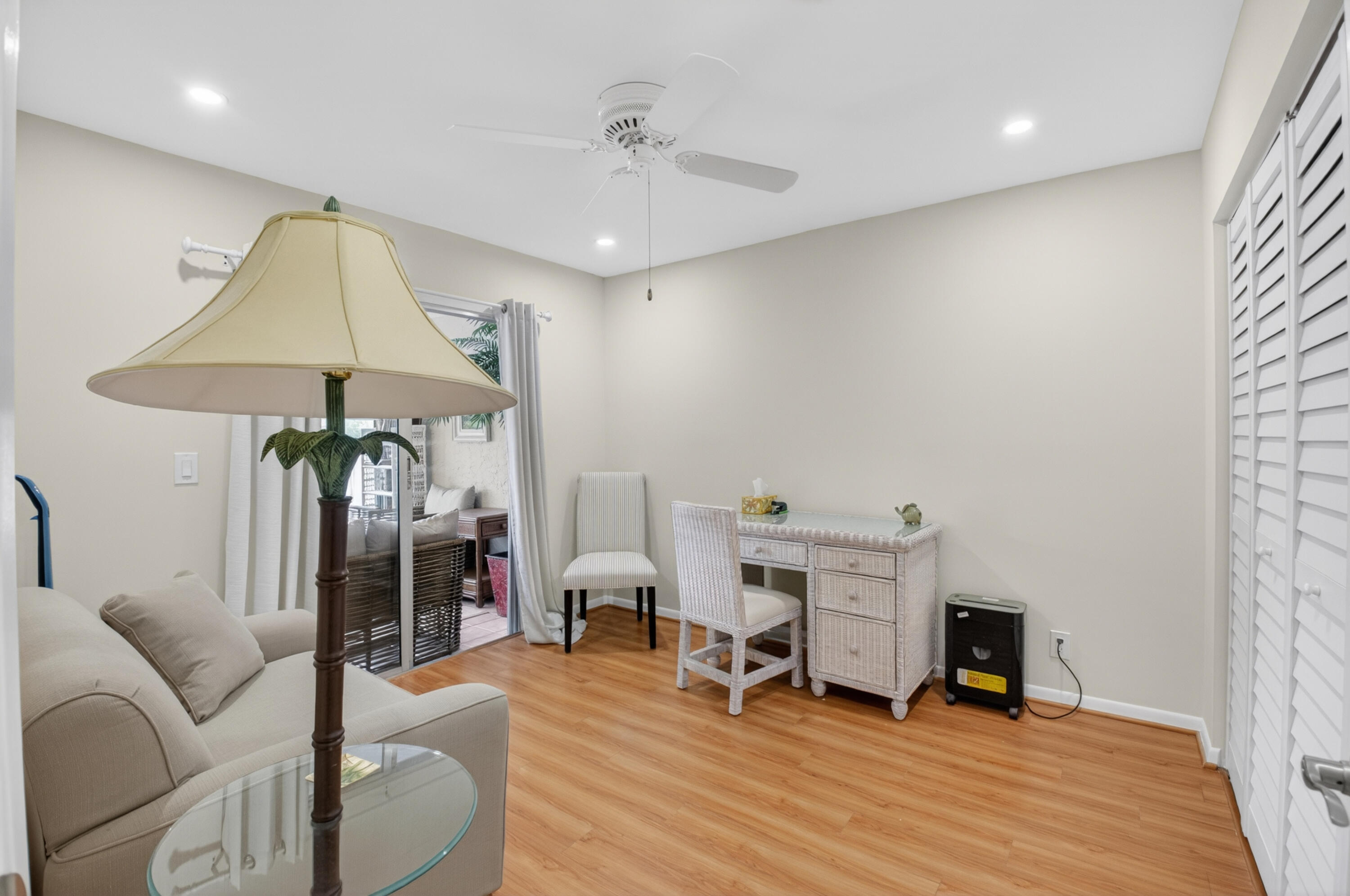 WHISPER WALK SEC C CONDO - Residential