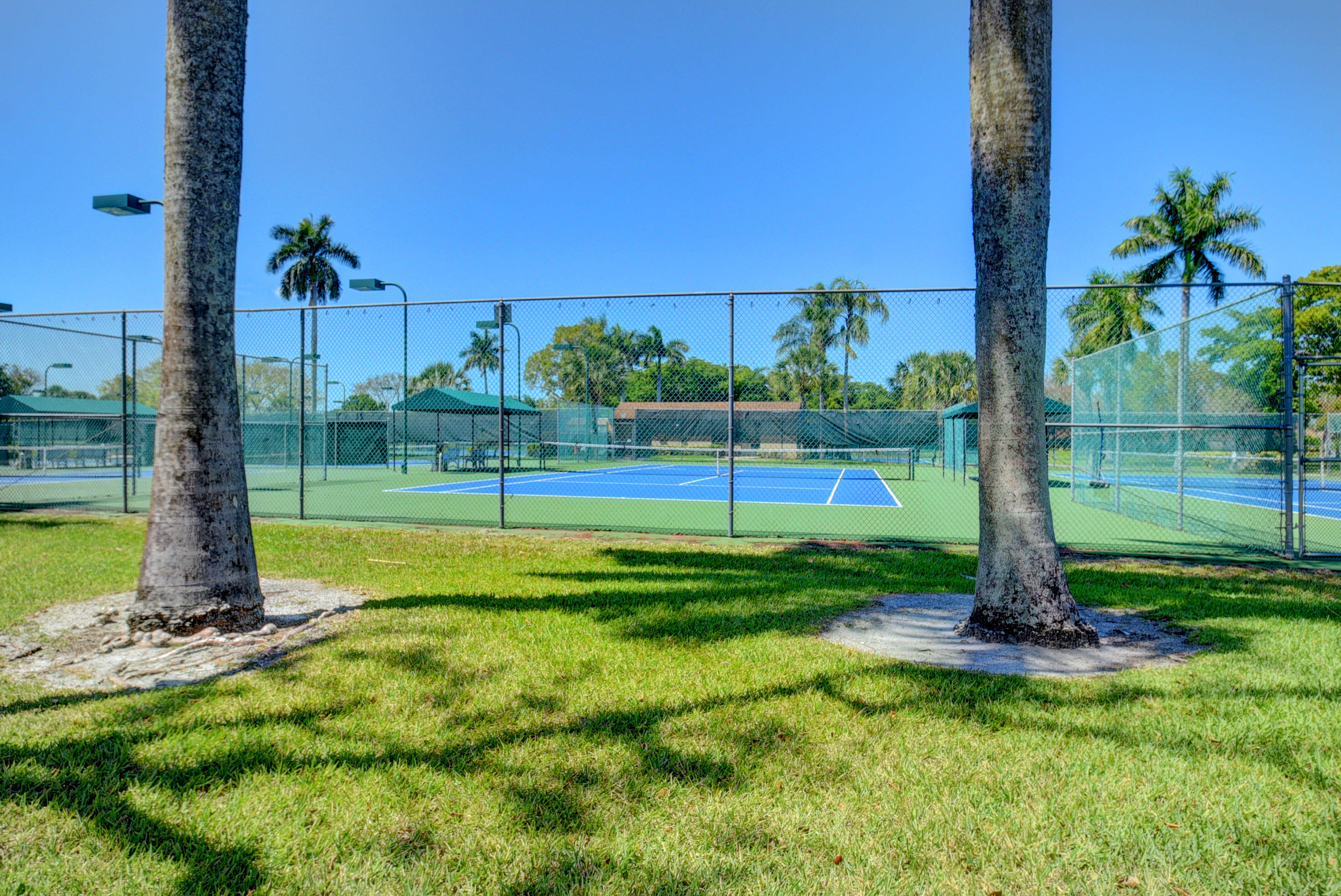 WHISPER WALK SEC C CONDO - Residential