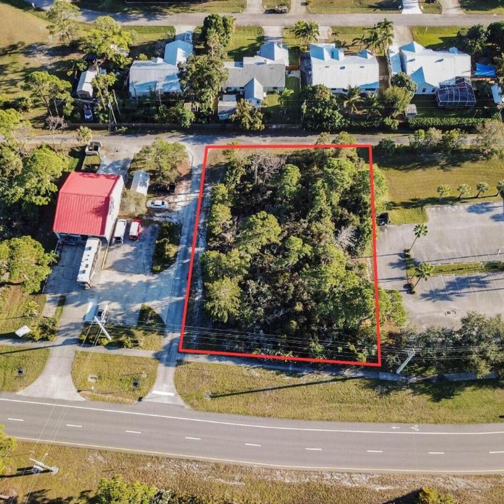 Photo of 317 Sebastian Boulevard, Sebastian, FL 32958 (MLS # R11042475)