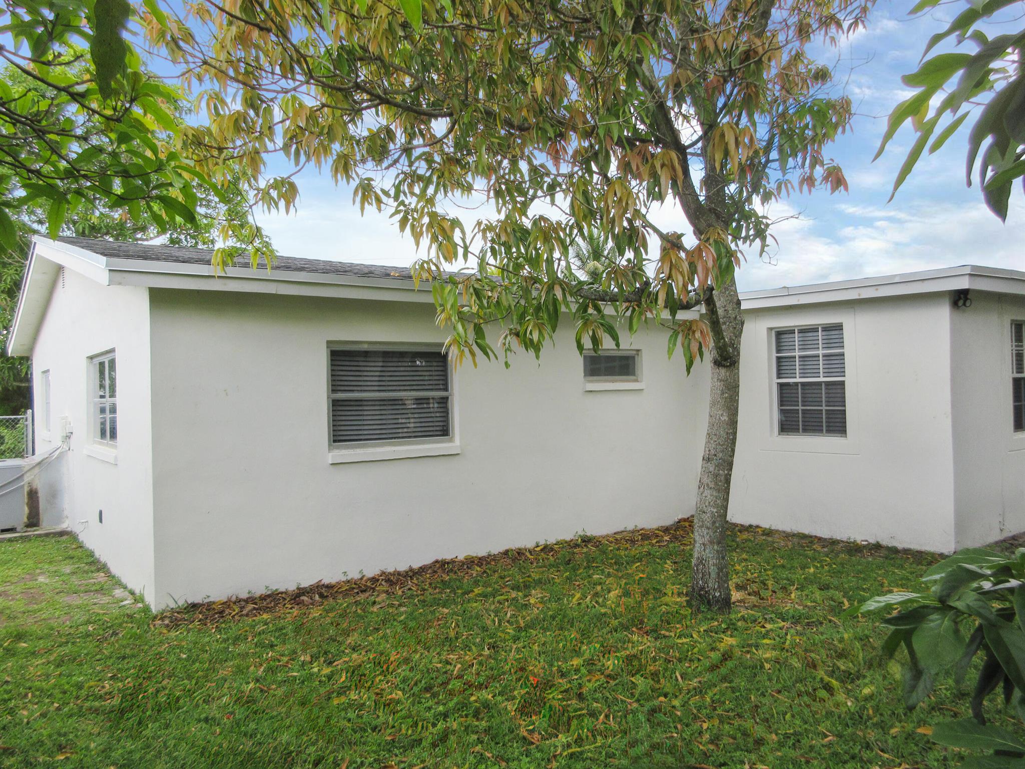 OAKLAND ESTATES 3RD SEC - Residential